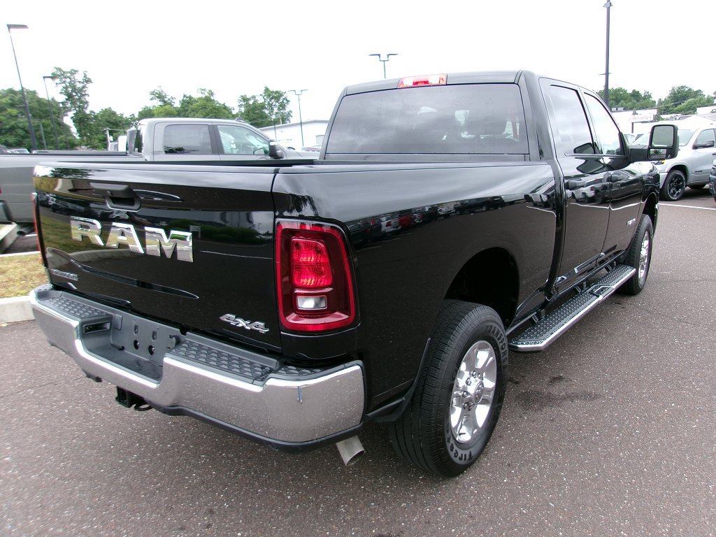 Certified 2025 RAM 2500 Big Horn AWD/4WD image 3