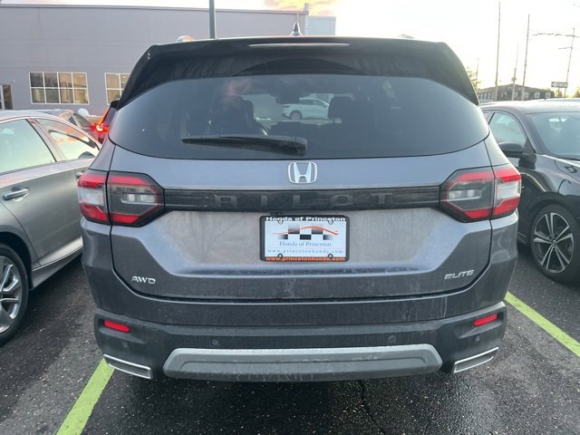 Used 2023 Honda Pilot Elite image 5