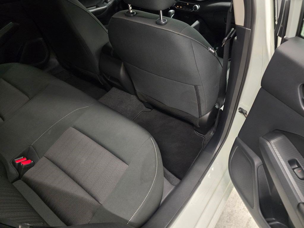 Used 2025 Nissan Altima 2.5 S FWD image 29