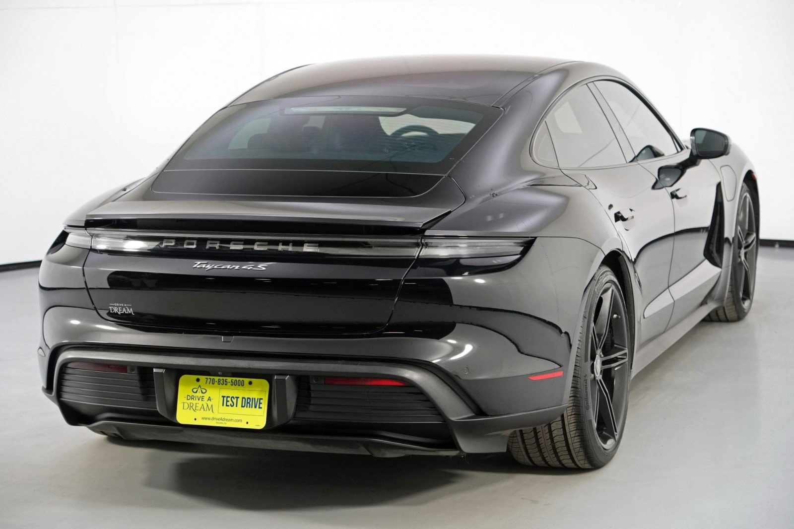Used 2020 Porsche Taycan 4S image 54