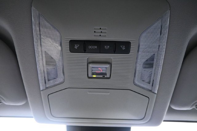 Used 2024 Toyota RAV4 LE AWD/4WD image 17