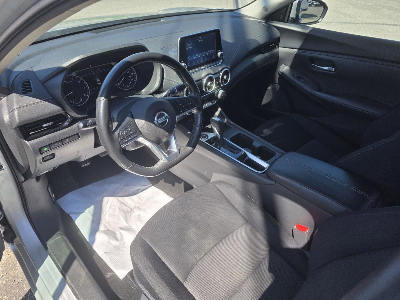 Used 2023 Nissan Sentra SV w/ All-Weather Package FWD image 9