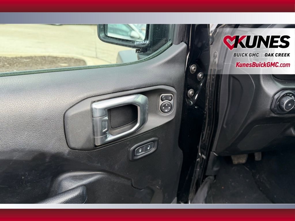 Used 2023 Jeep Wrangler Sport S image 3