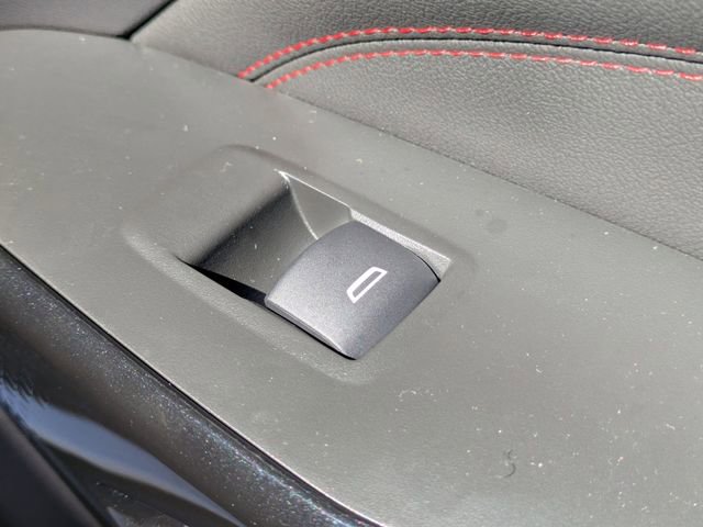 New 2026 Chevrolet Trax RS w/ Sunroof Package FWD image 34