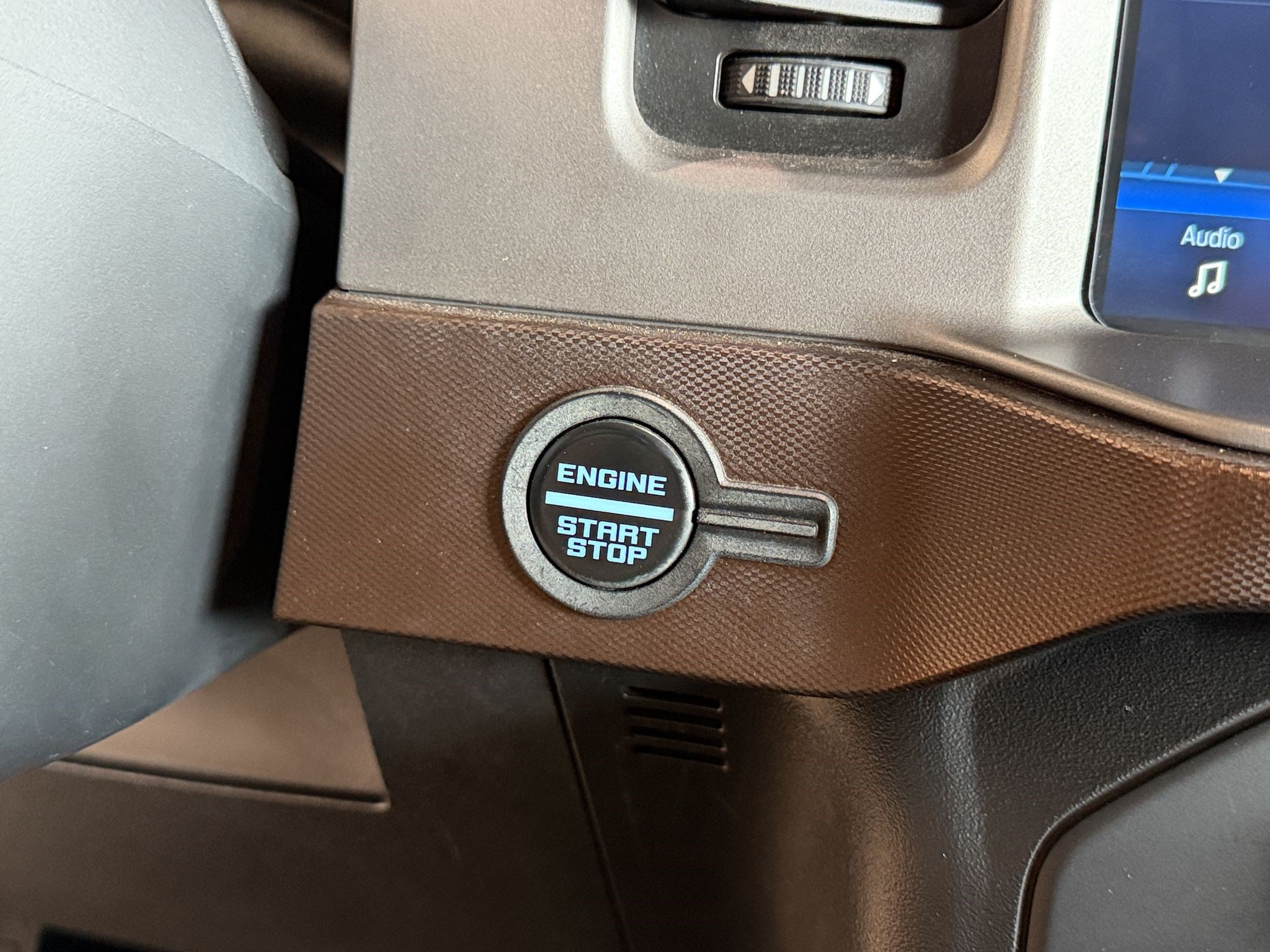 Used 2021 Ford Bronco Outer Banks AWD/4WD image 18