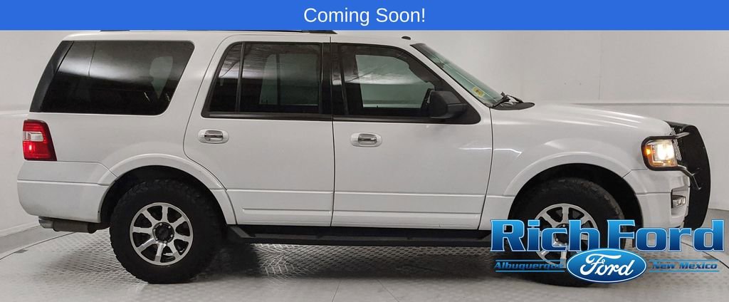 Used 2017 Ford Expedition XLT image 2