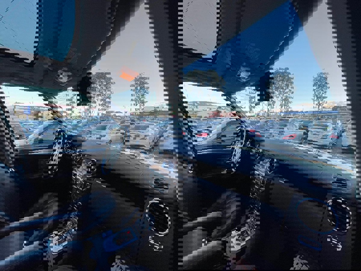 Used 2016 Land Rover LR4 HSE Silver Edition image 12