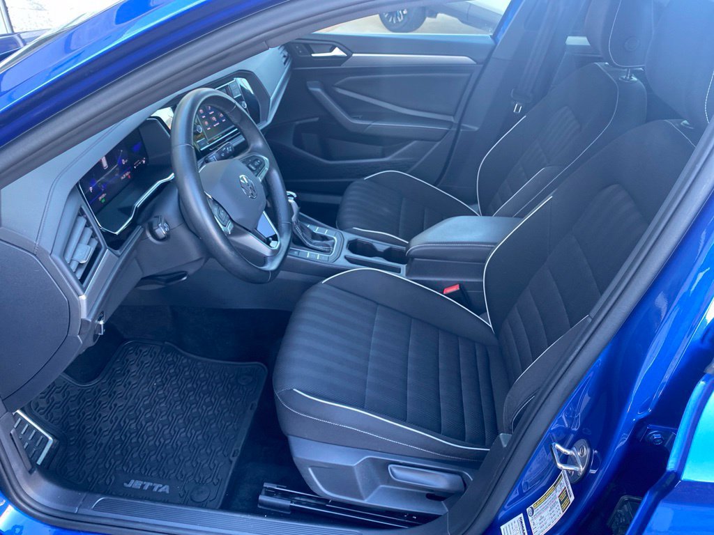 Used 2024 Volkswagen Jetta Sport FWD image 21