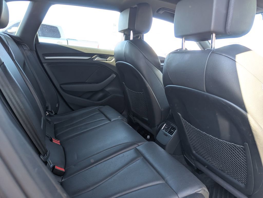 Used 2018 Audi A3 e-tron Premium w/ Sport Package FWD image 31