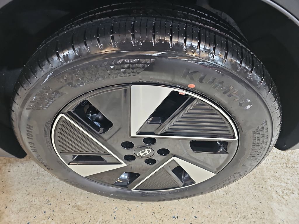 New 2026 Hyundai Ioniq 5 SEL image 33