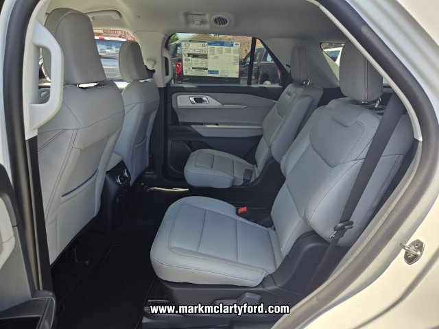 New 2026 Ford Explorer Active w/ Active Comfort Package AWD/4WD image 8