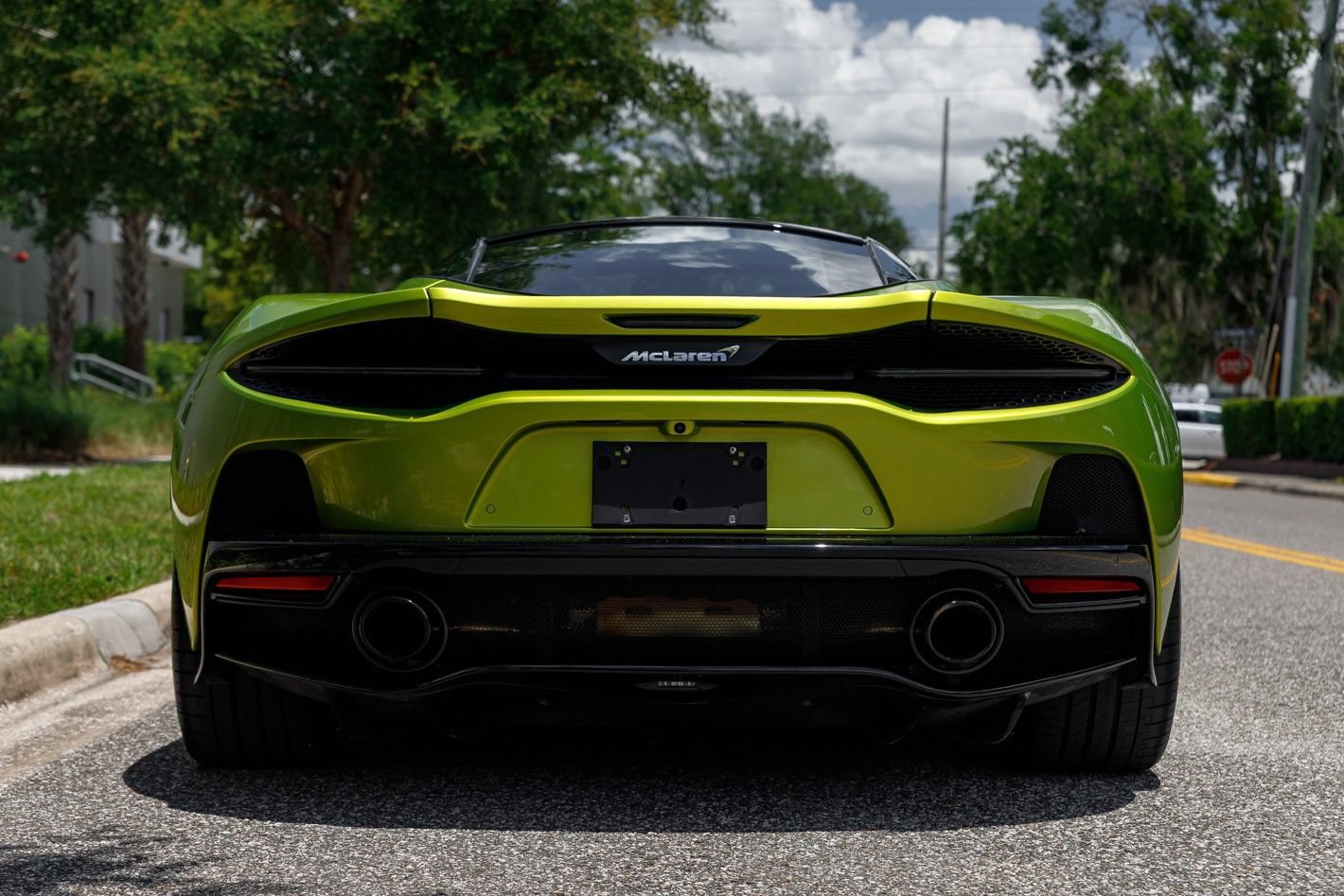 Used 2023 McLaren GT RWD image 11
