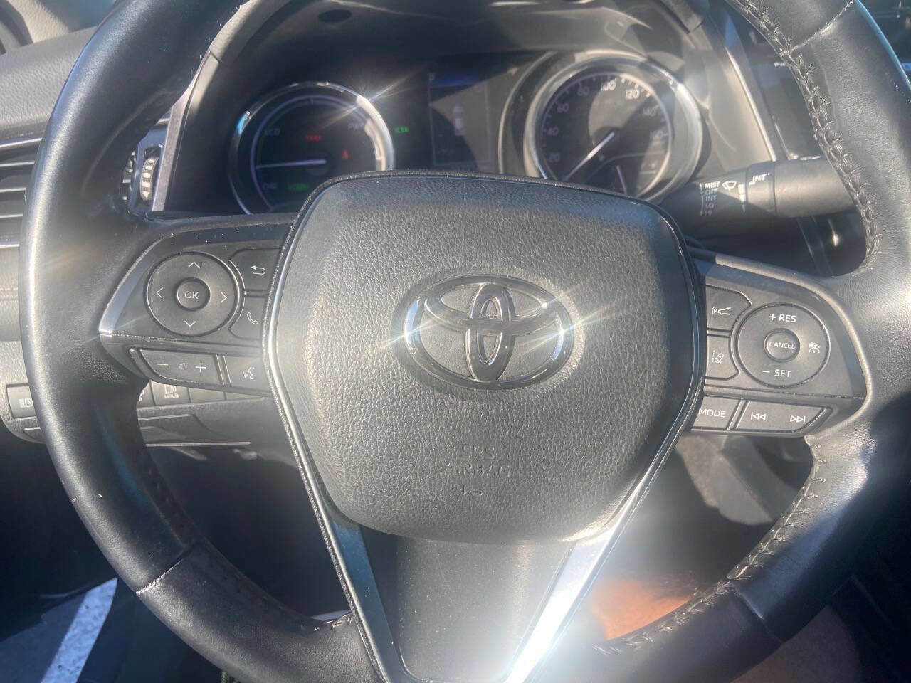 Used 2020 Toyota Camry SE image 33