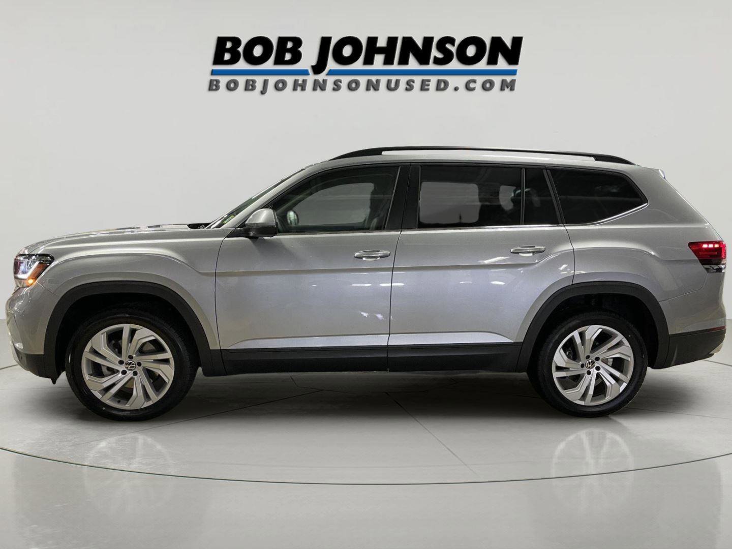 Used 2023 Volkswagen Atlas SE image 4