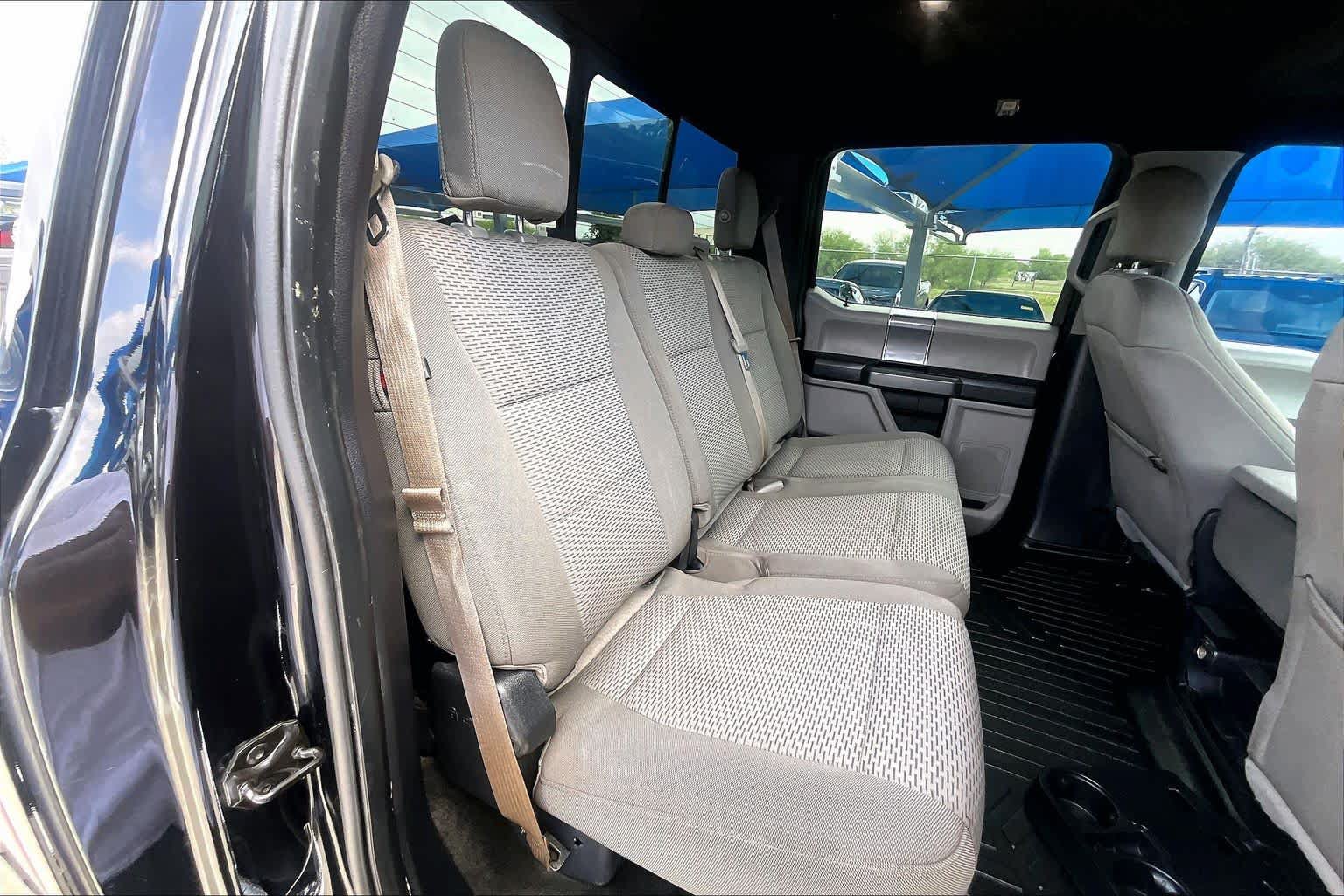 Used 2017 Ford F250 XLT w/ XLT Premium Package AWD/4WD image 19