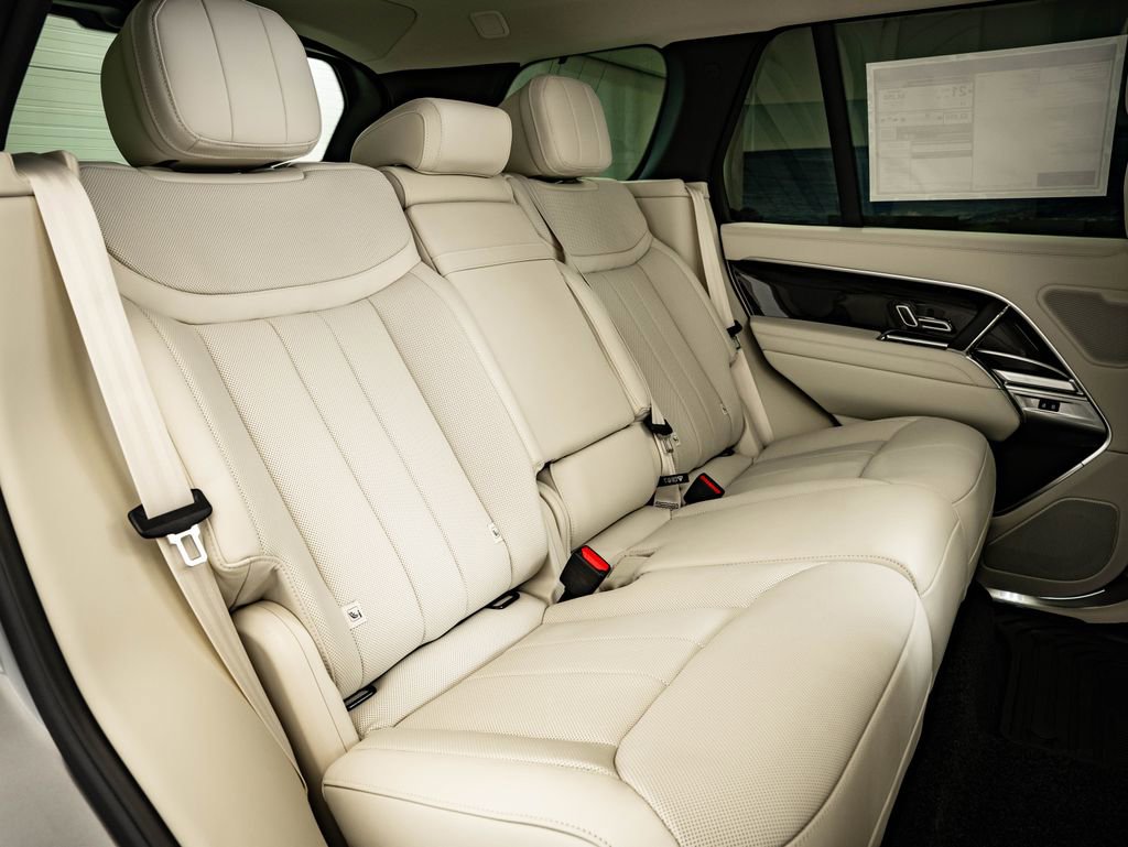 New 2026 Land Rover Range Rover SE AWD/4WD image 46