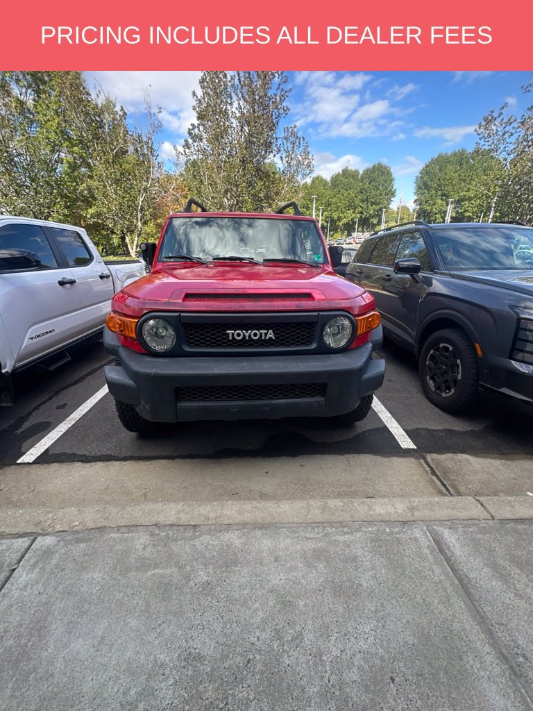 Used 2012 Toyota FJ Cruiser 4WD w/ Trail Teams Special Edition image 2