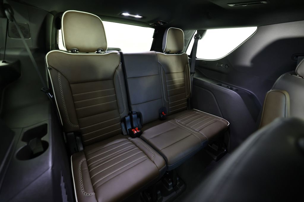 Used 2026 GMC Yukon Denali Ultimate image 12