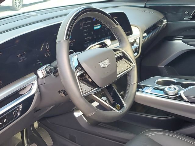 Used 2024 Cadillac Lyriq Sport image 15