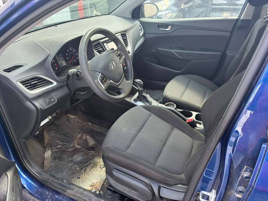 Used 2021 Hyundai Accent SE FWD image 9