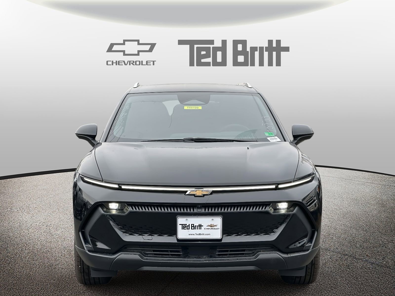 New 2026 Chevrolet Equinox EV LT image 2