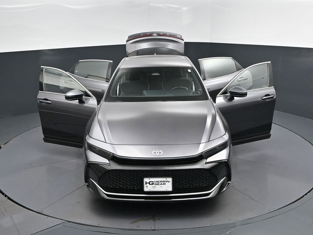 Used 2023 Toyota Crown XLE AWD/4WD image 53