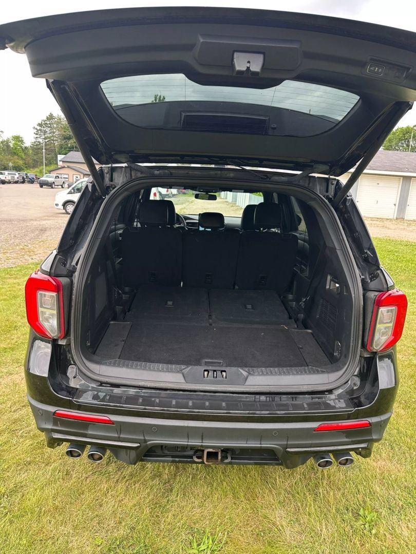 Used 2022 Ford Explorer ST w/ Equipment Group 401A image 7