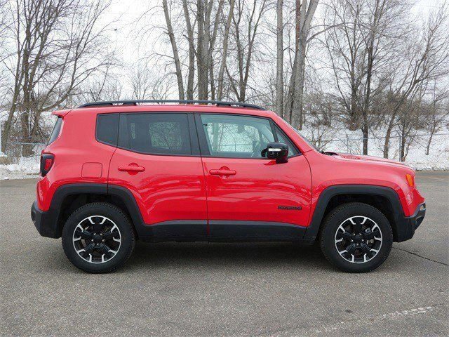 Used 2023 Jeep Renegade Latitude image 8