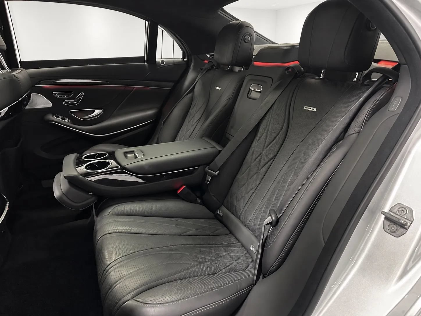 Used 2019 Mercedes-Benz S 63 AMG S 4MATIC Sedan image 16