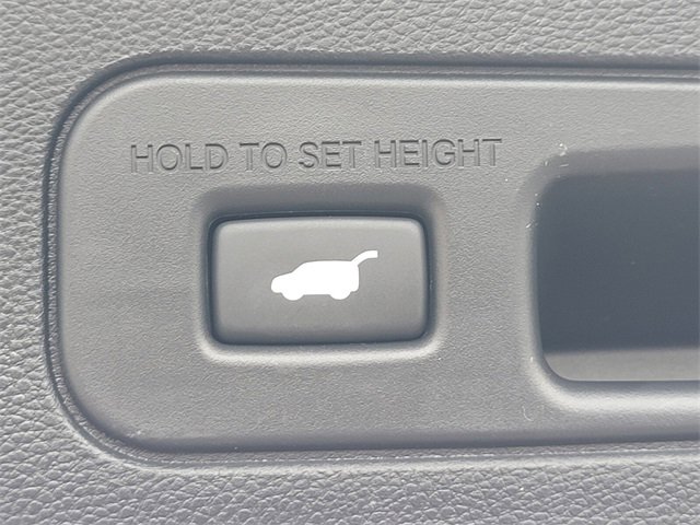 Used 2025 Acura MDX w/ Technology Package image 11