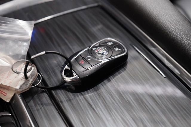 Used 2024 Buick Enclave Premium image 40