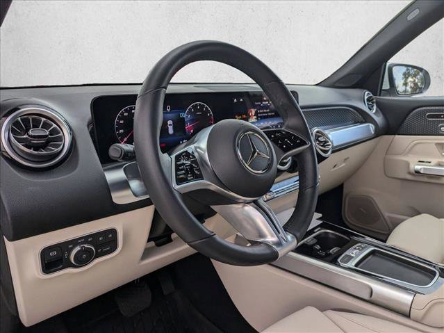 Certified 2025 Mercedes-Benz GLB 250 image 9