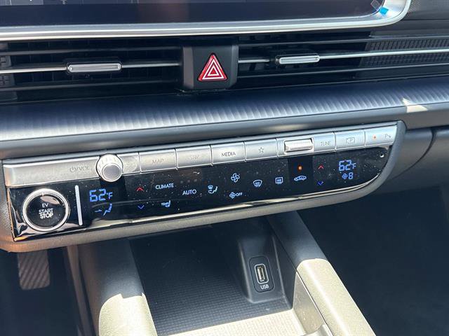 Used 2023 Hyundai Ioniq 6 SE RWD image 21