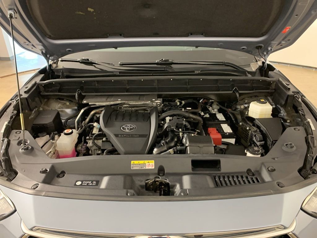 Used 2023 Toyota Highlander Platinum image 48