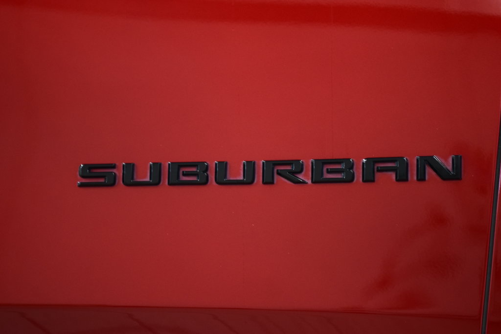 Used 2024 Chevrolet Suburban RST w/ Luxury Package AWD/4WD image 14