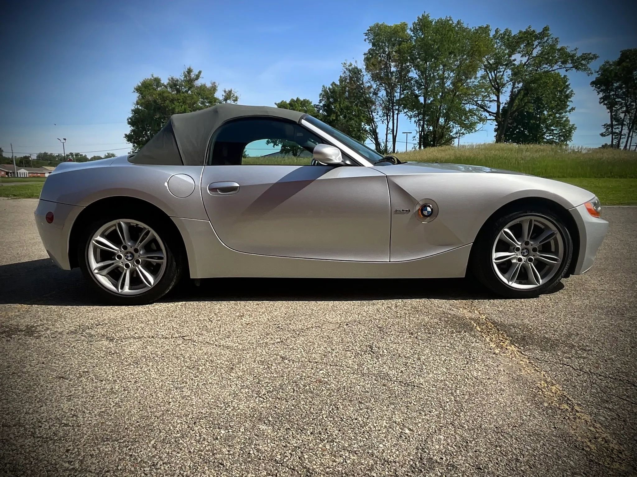Used 2003 BMW Z4 3.0i RWD image 6