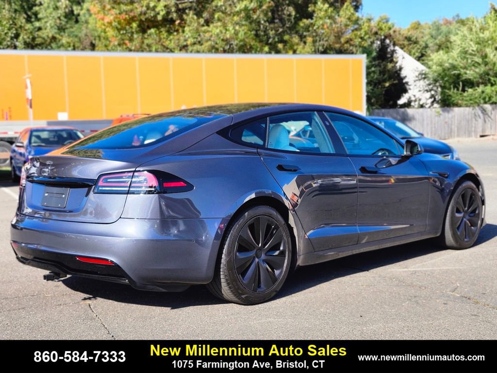 Used 2022 Tesla Model S image 5