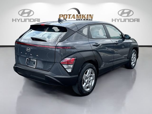 Certified 2024 Hyundai Kona SE image 5
