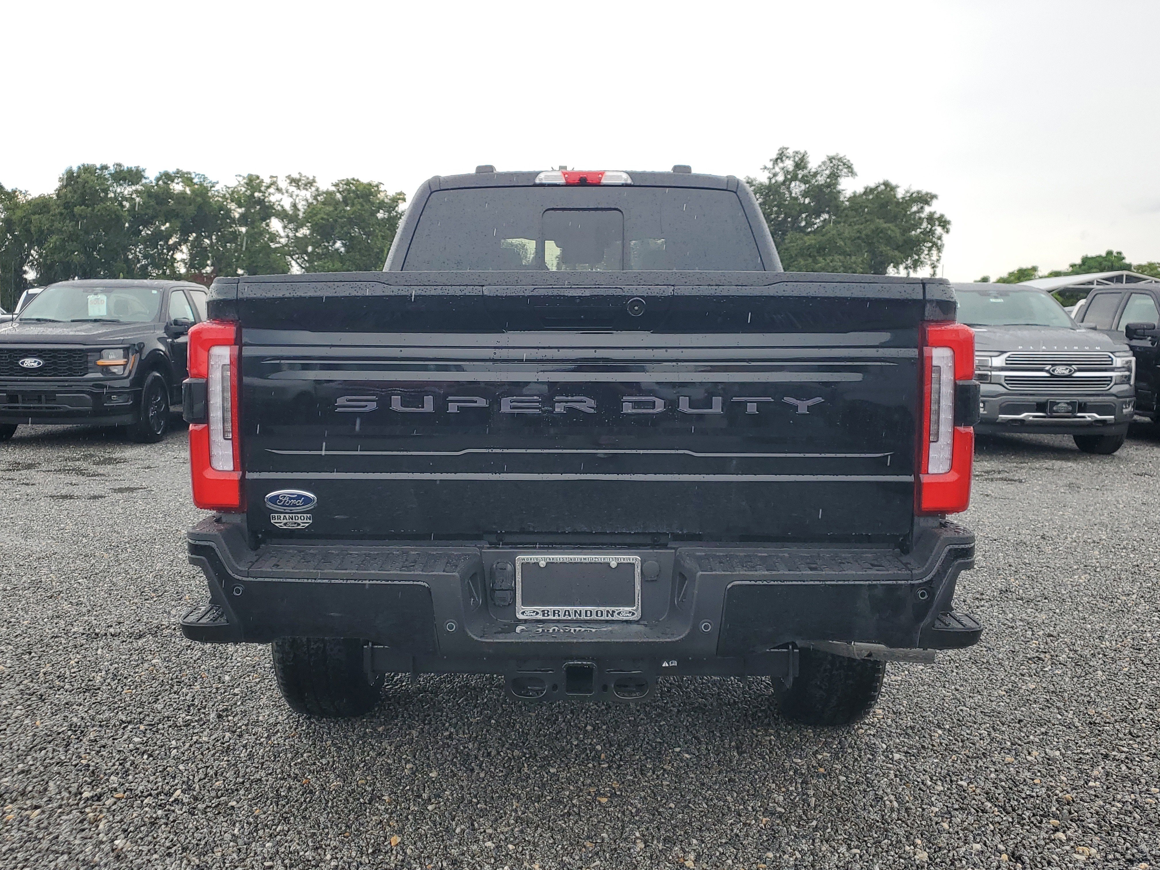 New 2026 Ford F350 Platinum w/ FX4 Off-Road Package image 9