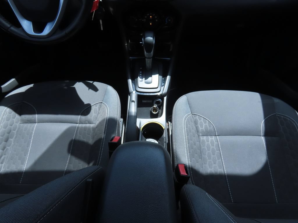Used 2014 Ford Fiesta SE w/ Equipment Group 201A FWD image 9