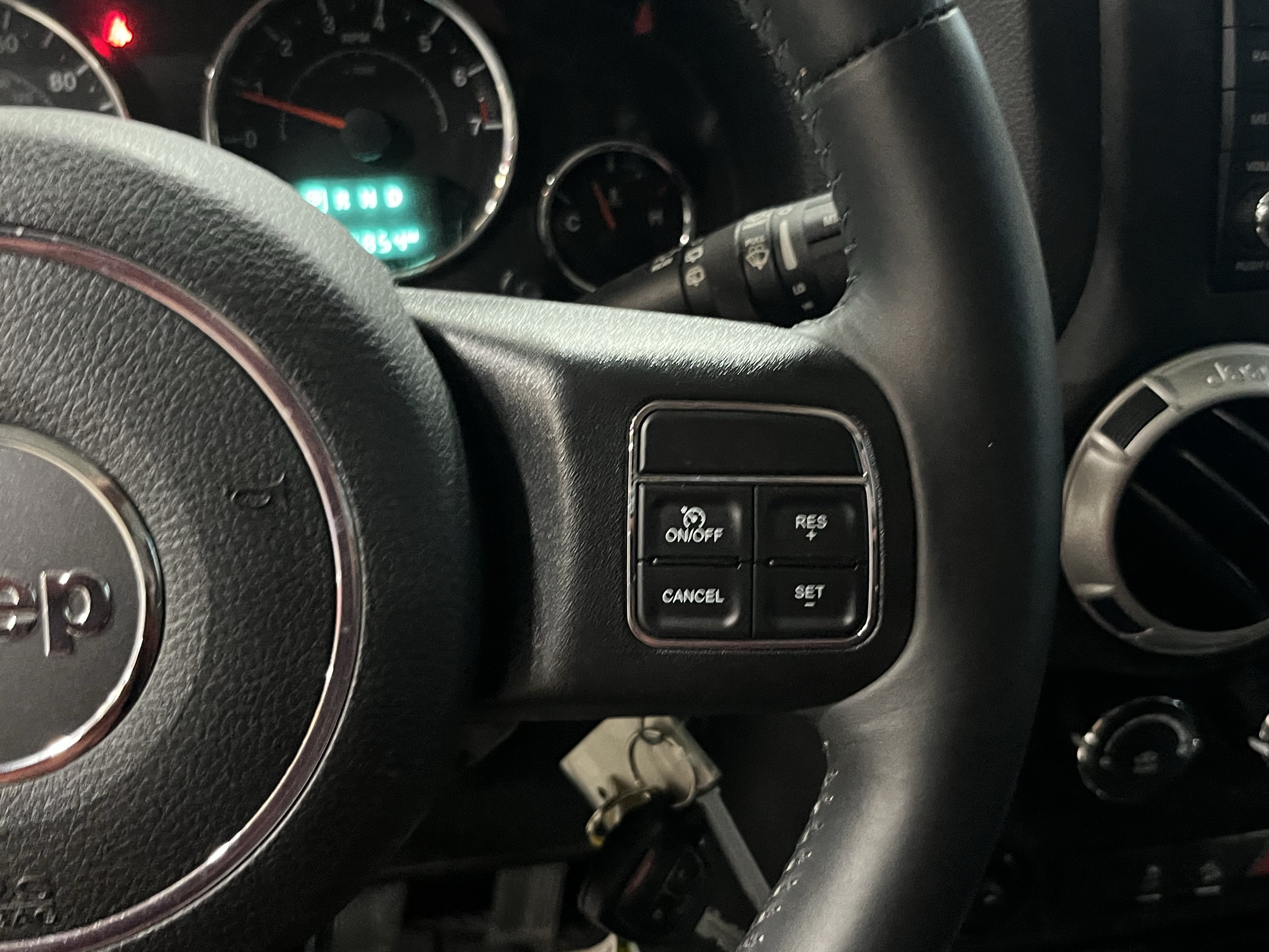 Used 2015 Jeep Wrangler Unlimited Sahara w/ Max Tow Package AWD/4WD image 20