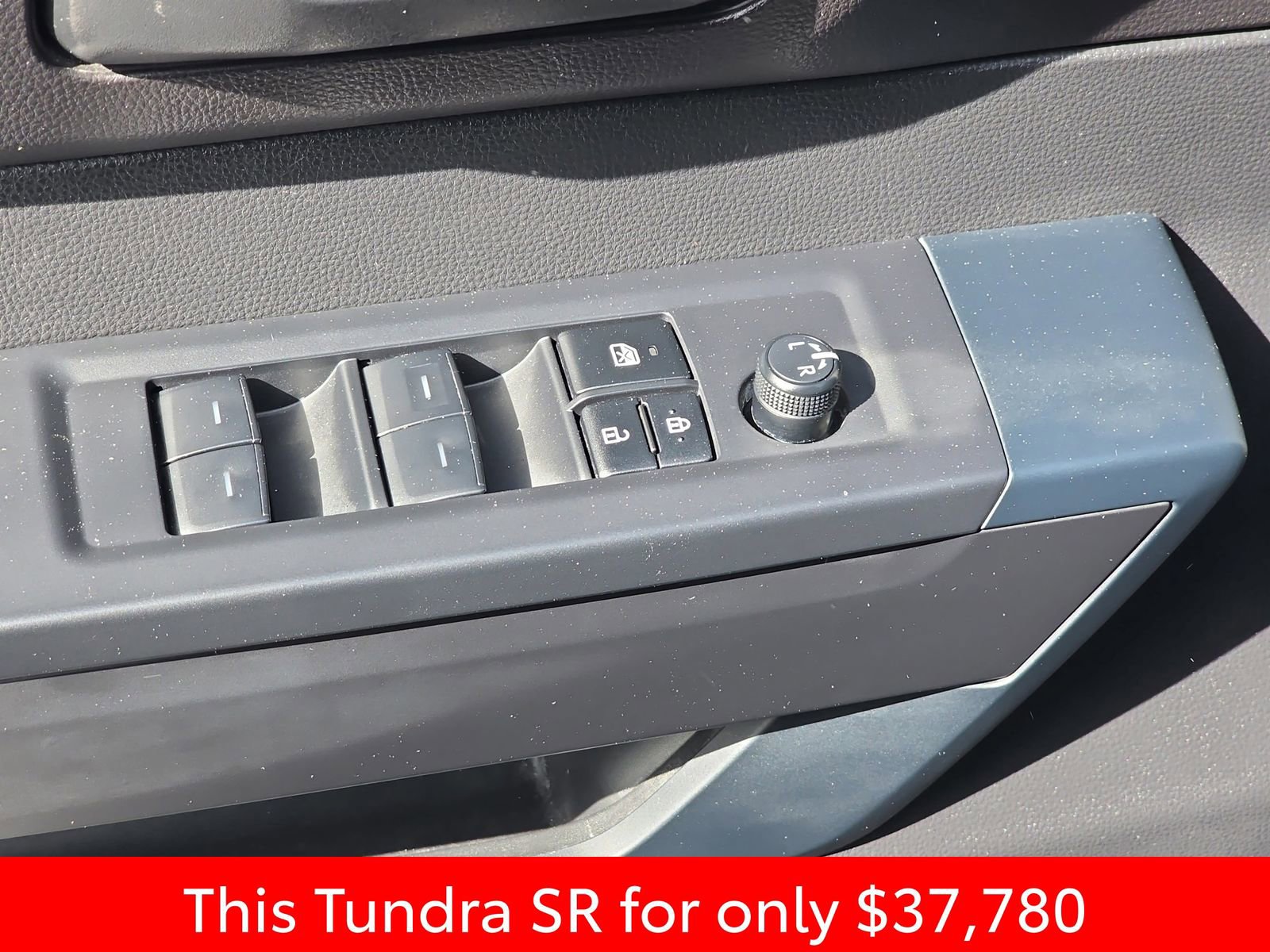 Used 2025 Toyota Tundra SR w/ SR Tow Package image 33