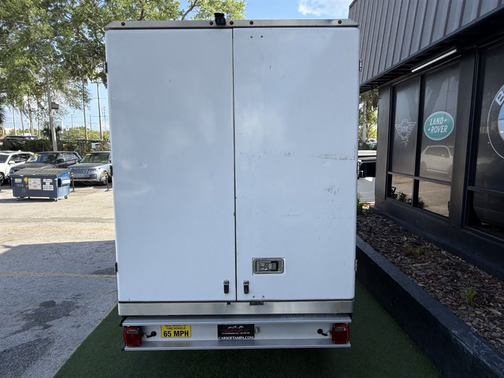 Used 2023 Ford E-350 and Econoline 350 Super Duty w/ Power Windows & Locks Group RWD image 5