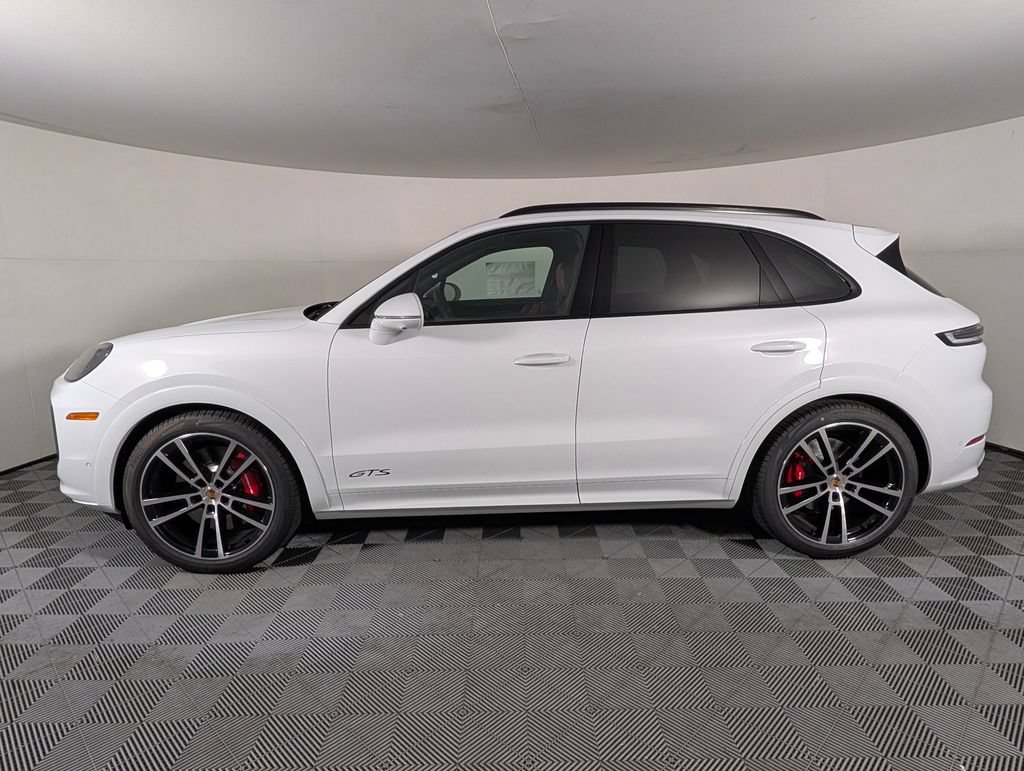 New 2026 Porsche Cayenne GTS AWD/4WD image 2