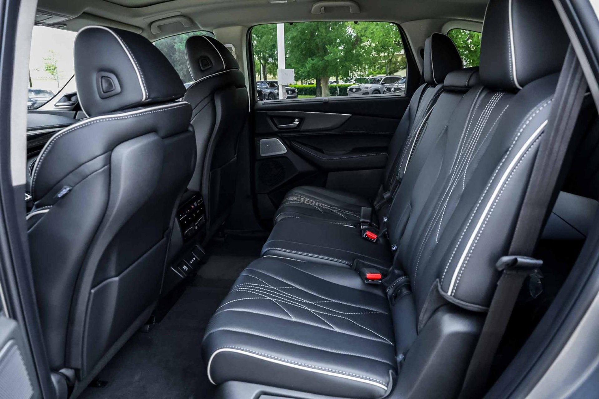 New 2026 Acura MDX w/ Advance Package image 13