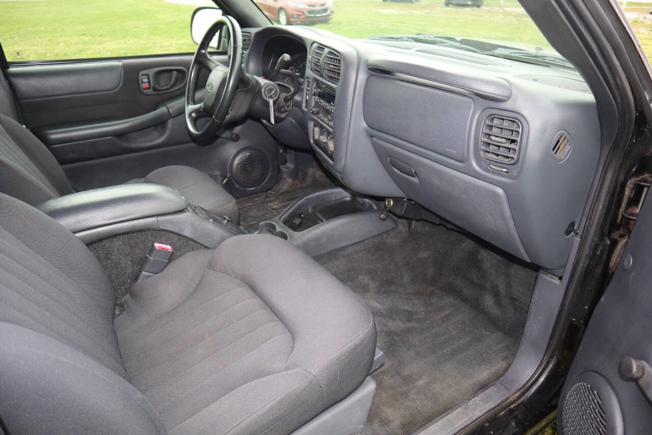 Used 2003 Chevrolet S10 Pickup LS w/ LS Preferred Equipment Group AWD/4WD image 23