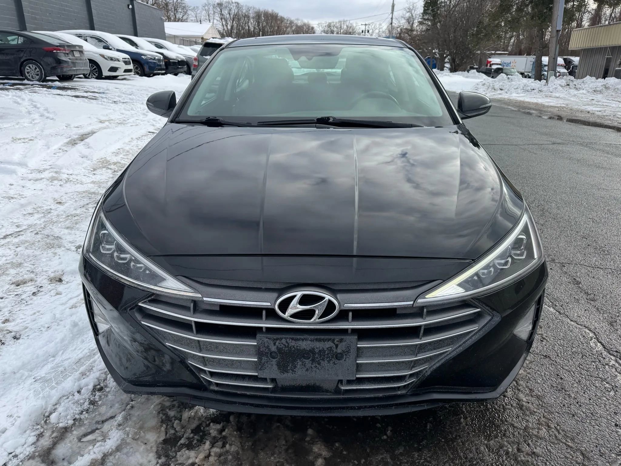 Used 2019 Hyundai Elantra Limited w/ Ultimate Package 02 FWD image 2