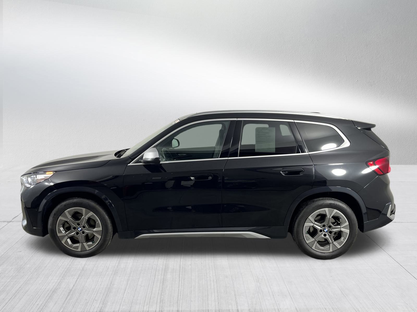 Certified 2023 BMW X1 xDrive28i w/ Convenience Package image 4