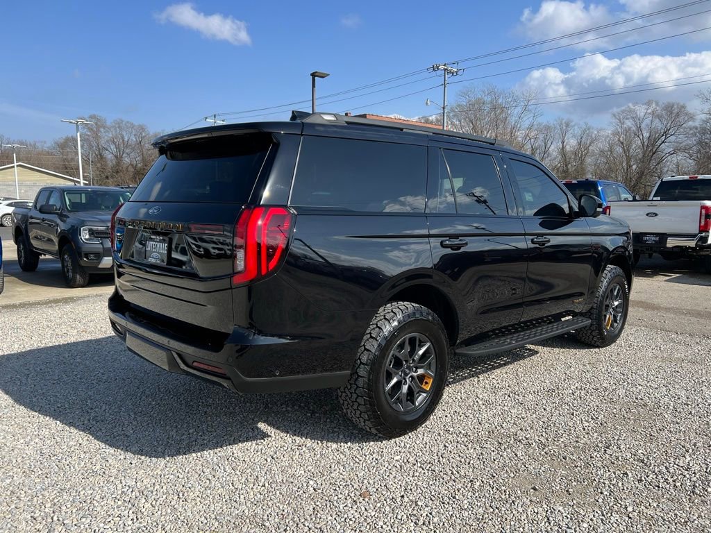 Used 2025 Ford Expedition Tremor image 8