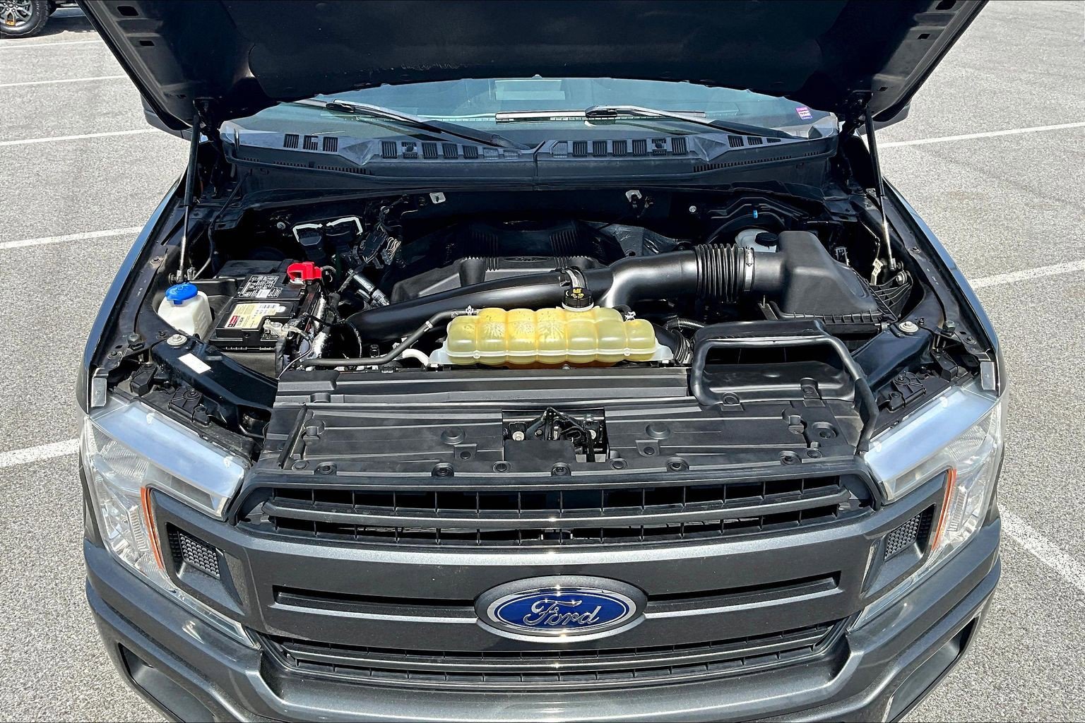 Certified 2019 Ford F150 XLT w/ Equipment Group 302A Luxury AWD/4WD image 31